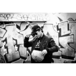 OCCHIALI DA SOLE OCEAN BEACH WOOD in nero