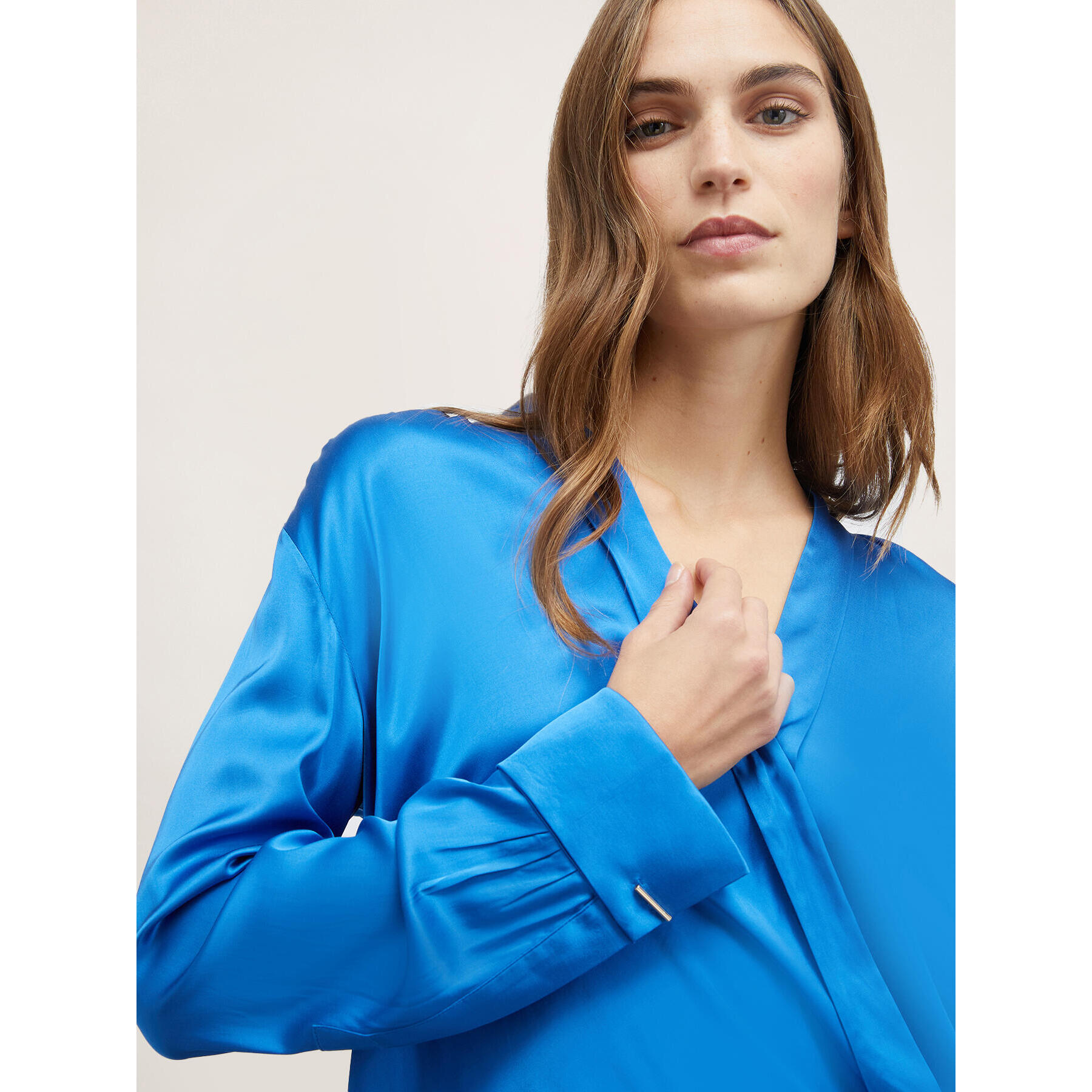 Motivi - Blusa de satén cruzada - Azul aciano