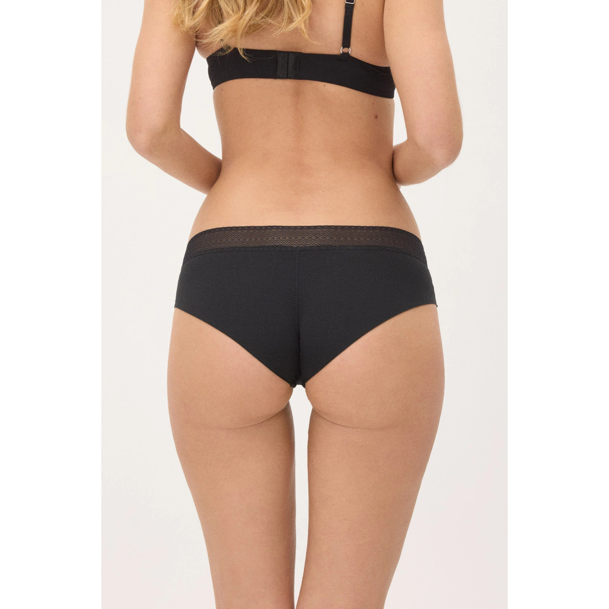 Shorty donna Nero