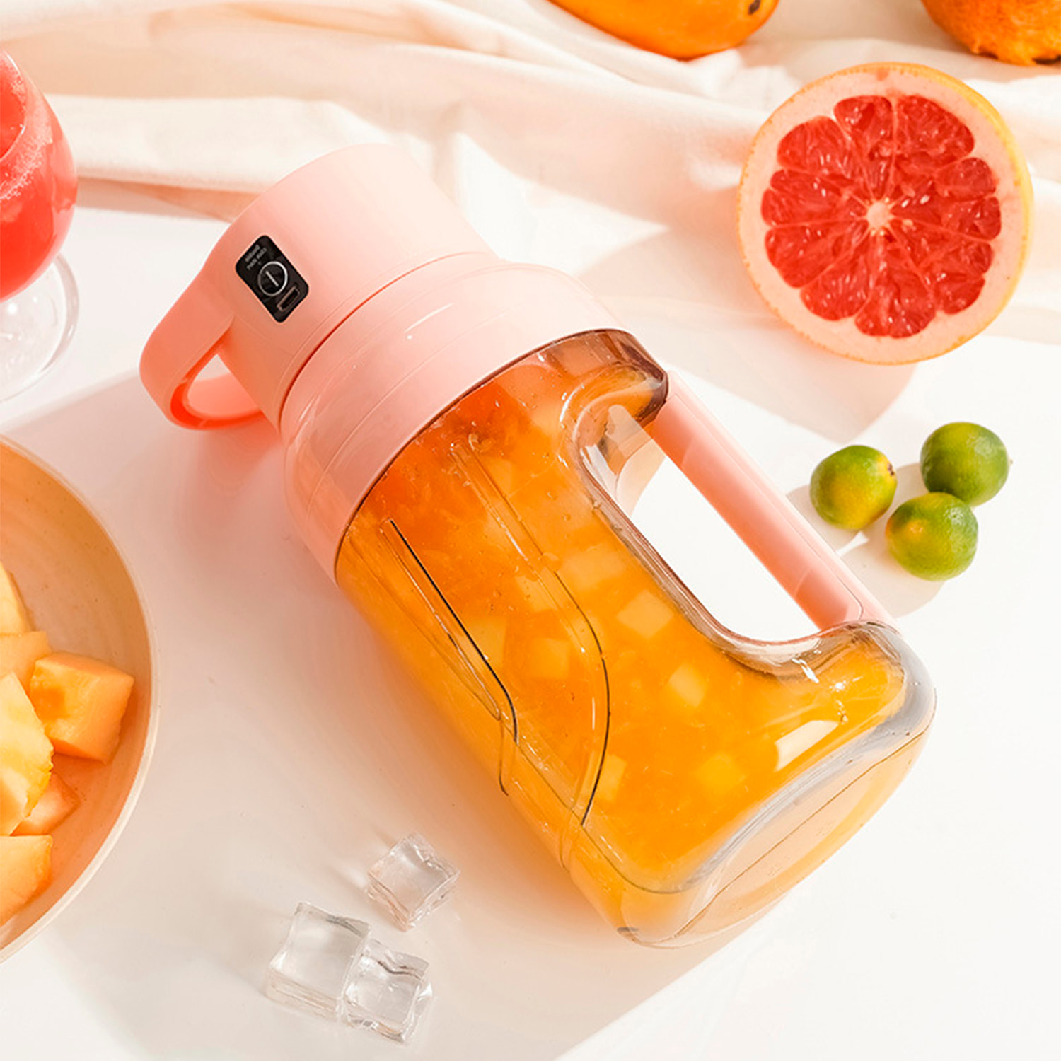 Batidora eléctrica recargable portátil de 1.500ml con 8 cuchillas de acero, vaso medidor, apertura cubierta para beber y batería de 1.500mAh.