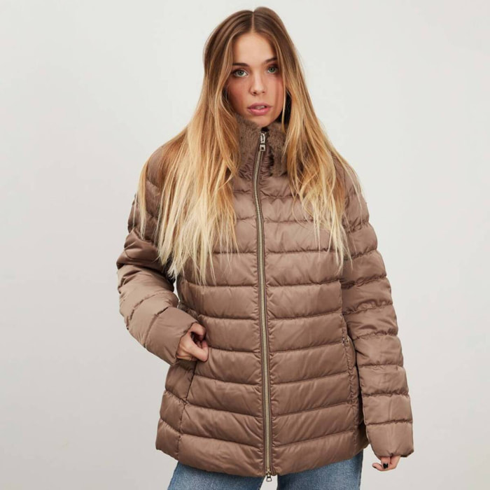 Abrigos Mujer de la marca GEOX  modelo BETTANIE MID JKT MARRON