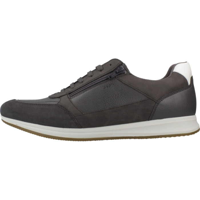 Sneakers de  Hombre de la marca GEOX  modelo U AVERY GRIS