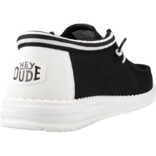 SNEAKERS HEY DUDE  WALLY LETTERMAN