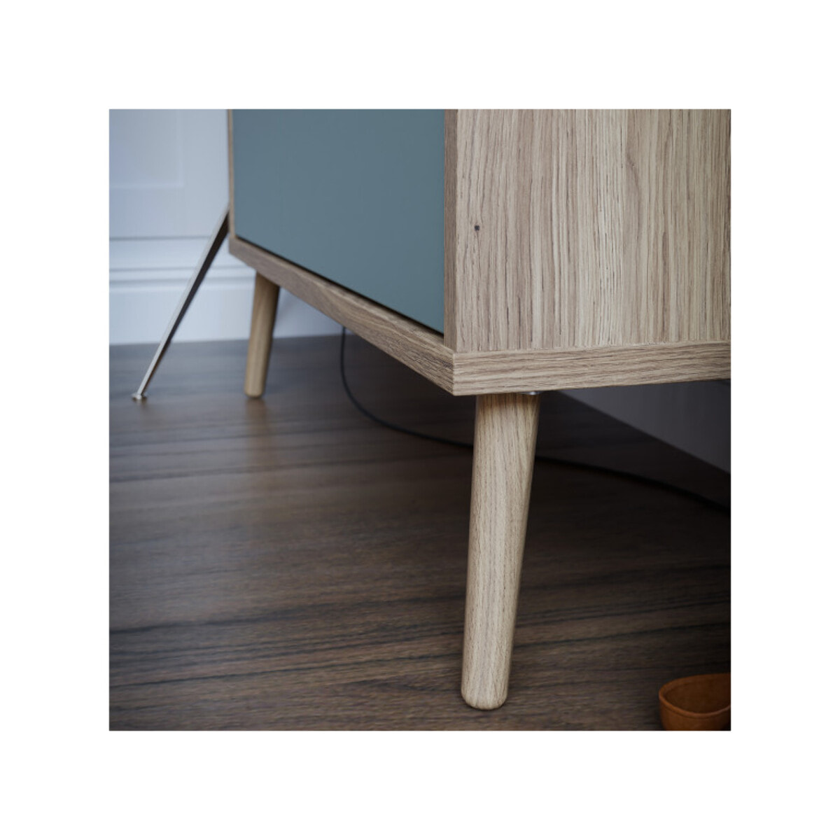 Meuble d’entrée rangement et porte manteau couleur bois et sauge – SACHA
