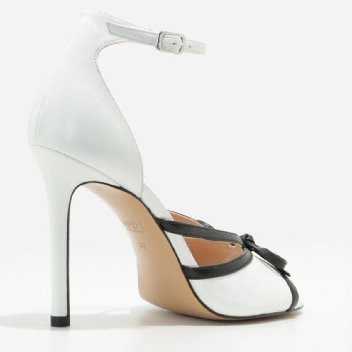 SANDALIAS BLANCAS PADMINI