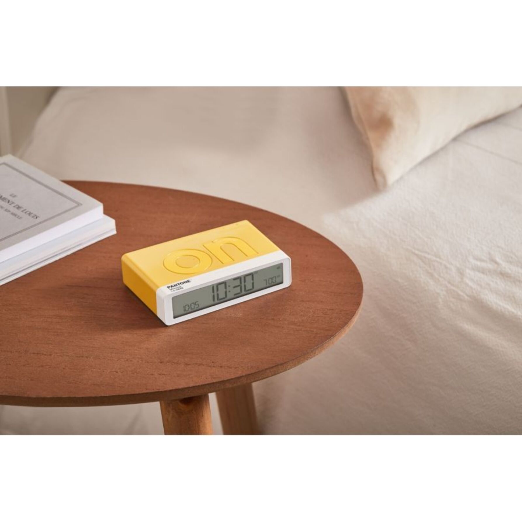 Réveil LEXON x Pantone Flip Classic Mimosa