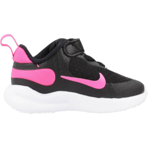 SNEAKERS NIKE NIKE REVOLUTION 7