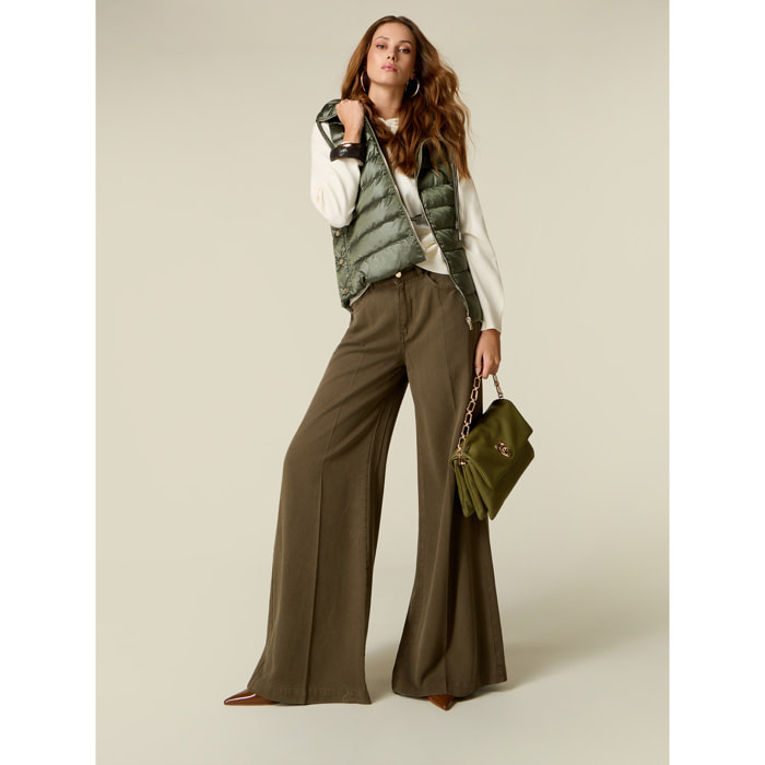Oltre - Pantalones palazzo de lyocell con charm - Verde militare