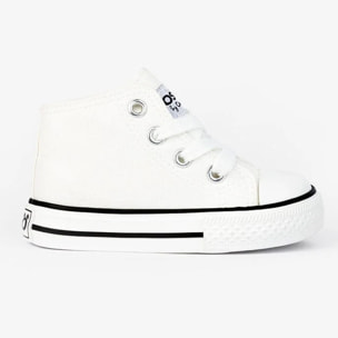 Sneakers con lacci in tela bianca per neonati