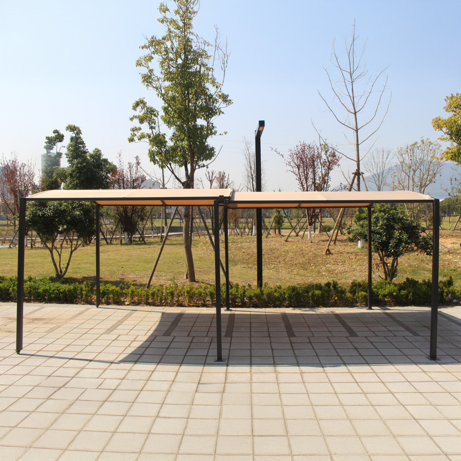 Pergola coulissante extensible et carport 9m² jusqu'à 16m² gris et beige
