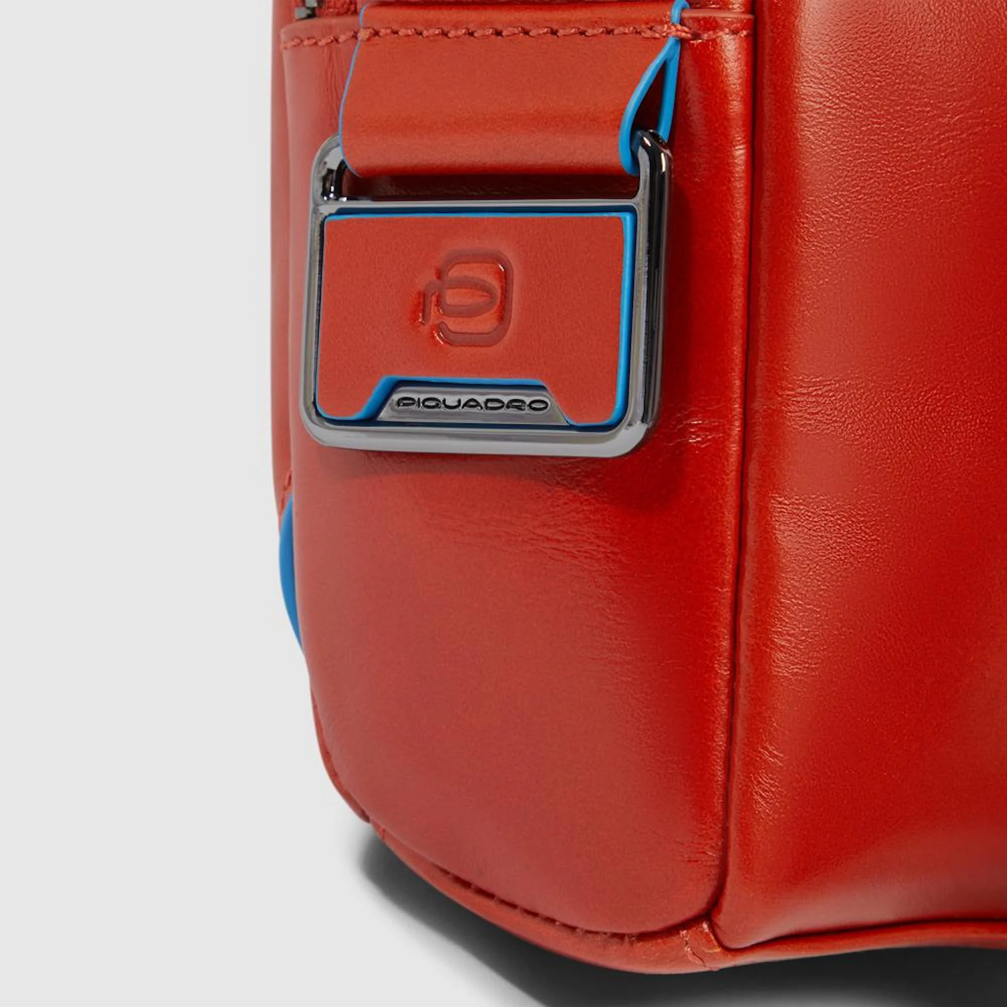 Piquadro Zaino monospalla personalizzabile in pelle porta iPad®mini