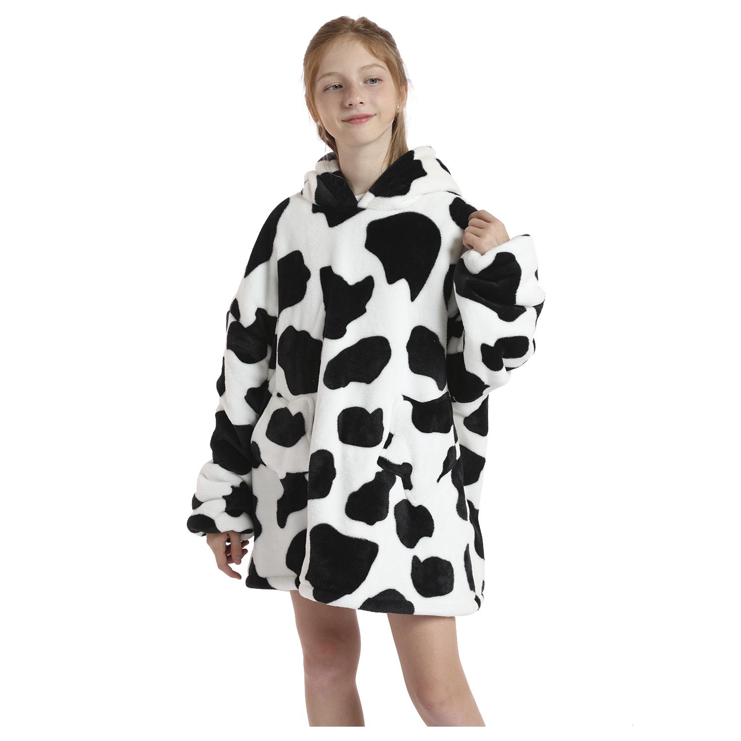 Bata infantil estilo sudadera y manta de felpa extrasuave. Bolsillos frontales. Diseño Vaca