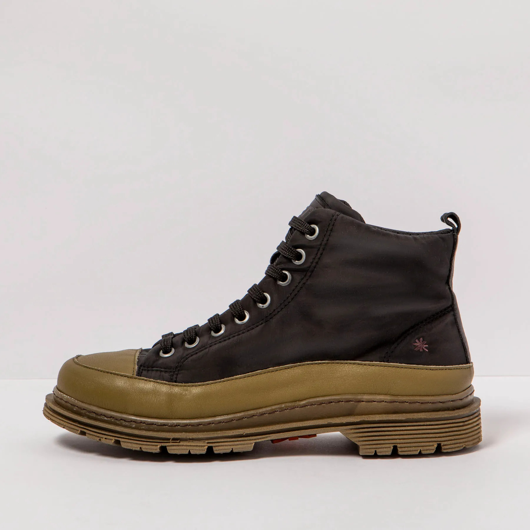 Botines 1895 NYLON BLACK-BRONZE/ BIRMINGHAM color Black-bronze