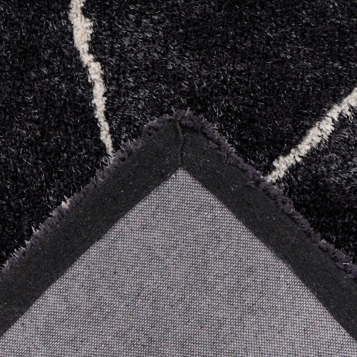 Tapis berbère tissé motif ethnic HAHE