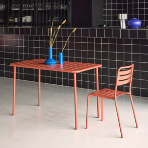 Table de jardin métal 4 places. terracotta. Amelia. 120x70cm. traitement antirouille. lattes et bords arrondis