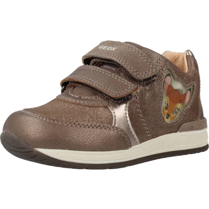 Zapatos Niña de la marca GEOX  modelo B RISHON GIRL B MARRON