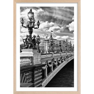 Affiche Paris, Vue du pont Alexandre III Affiche + cadre en bois - Chêne