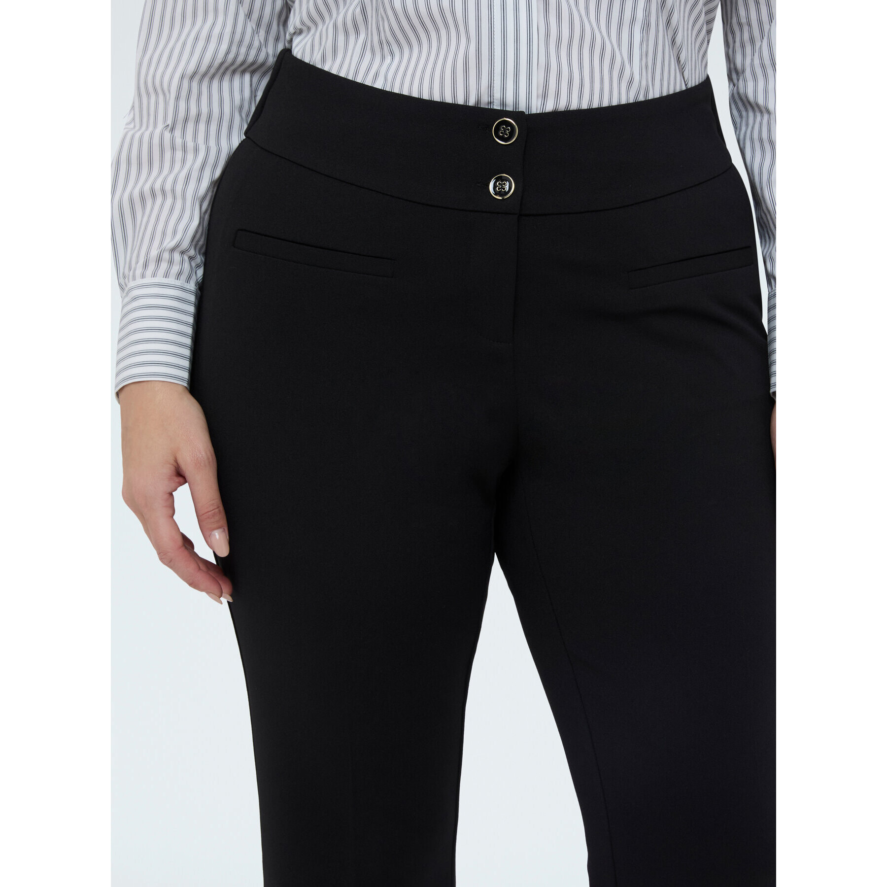 Fiorella Rubino - Pantaloni Flare in tessuto stretch - Nero