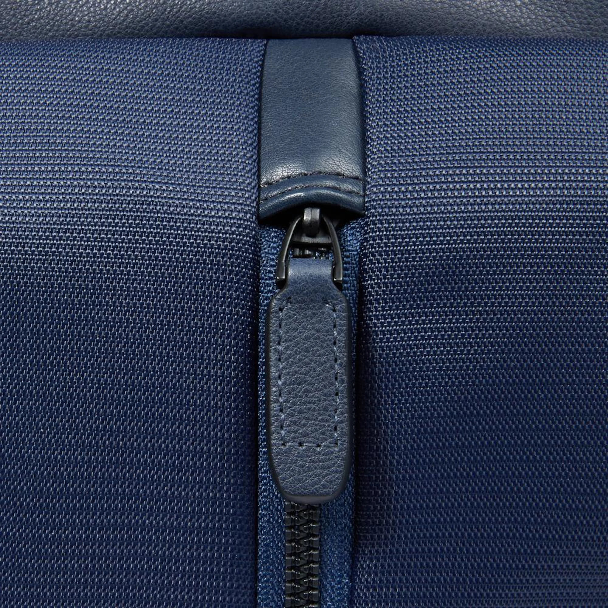 Piquadro Cartella da lavoro porta PC e porta iPad® in tessuto riciclato con protezione anti-frode RFID