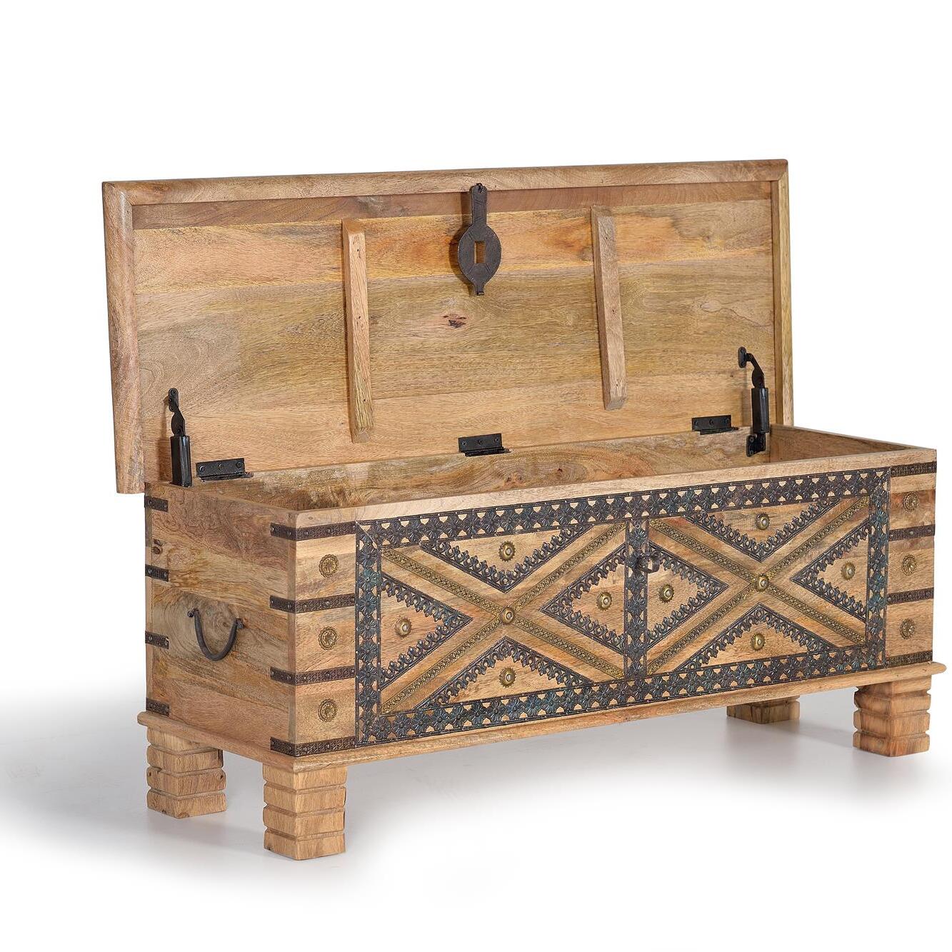 Baúl - madera de mango y detalles en metal - 46x116x40cm