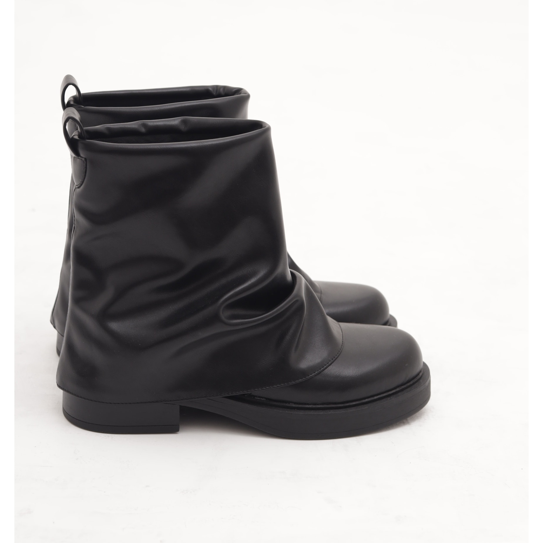 TRONCHETTO BASSO RISVOLTATO NERO