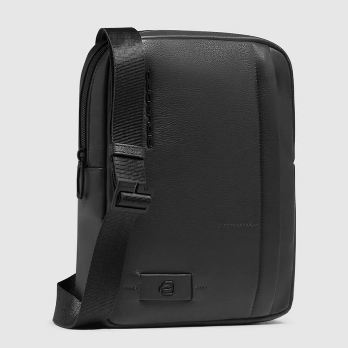 Piquadro Borsello in pelle porta iPad®, schermato con protezione RFID