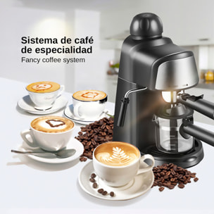 Cafetera espresso de 800 W y 5 bar de presión con capacidad de 240 ml. Incluye jarra de cristal con marcas de medida y varilla de vapor.