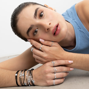 Anillo acabado en rodio