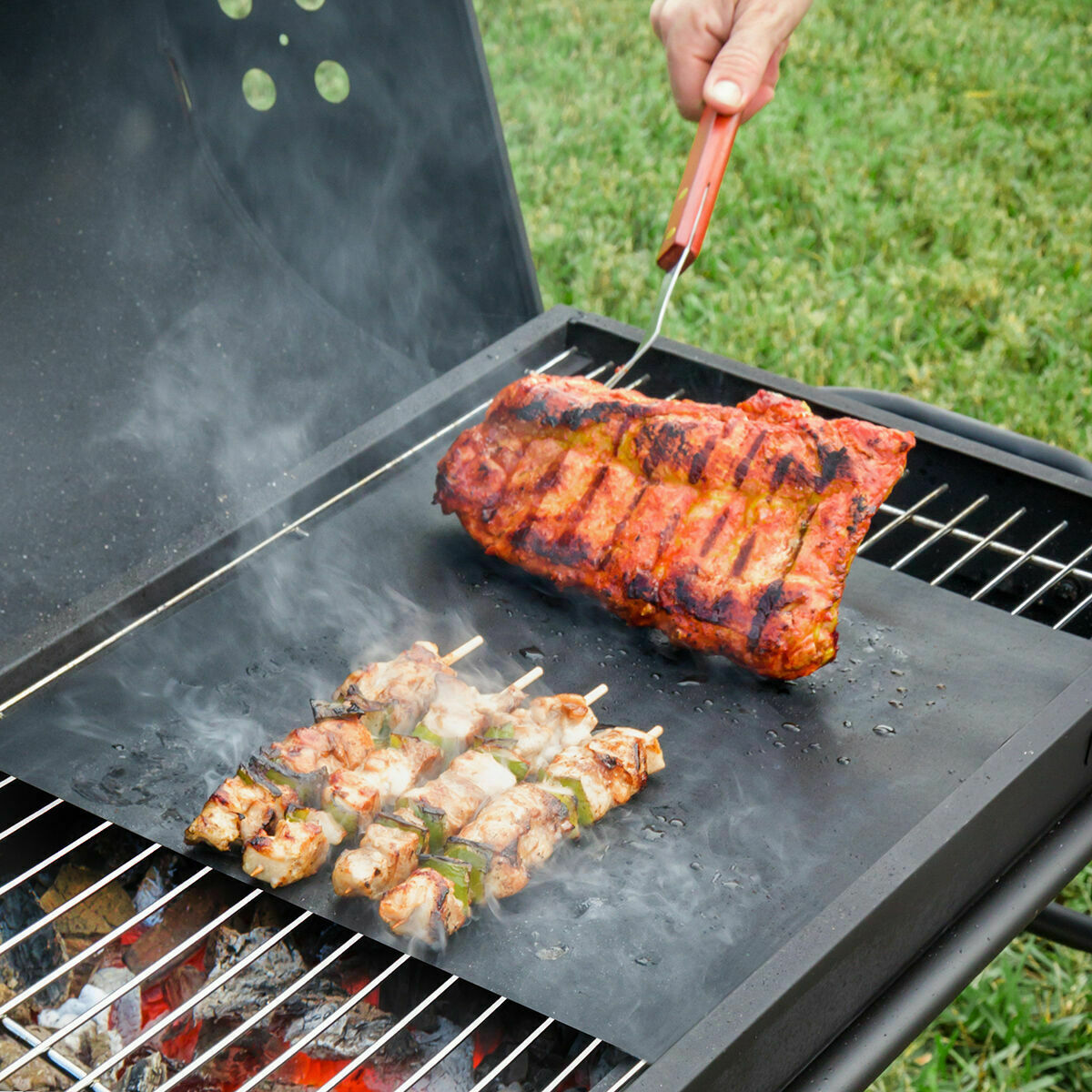 Pack Barbecue au Charbon de Bois Pliable en Acier Inoxydable et Tapis de Cuisson pour Four et Barbecue InnovaGoods