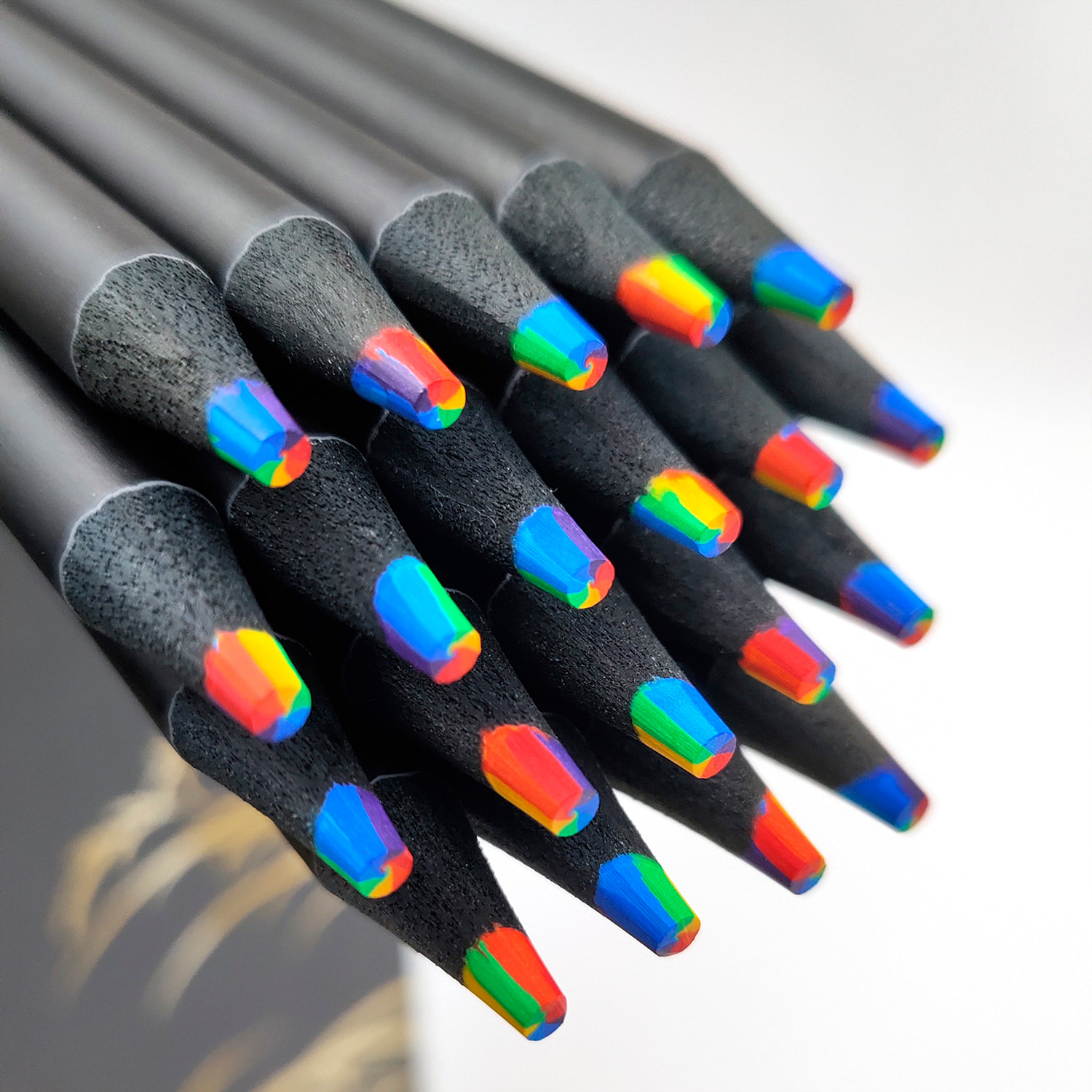 Set 12 lapiceros madera magic rainbow
