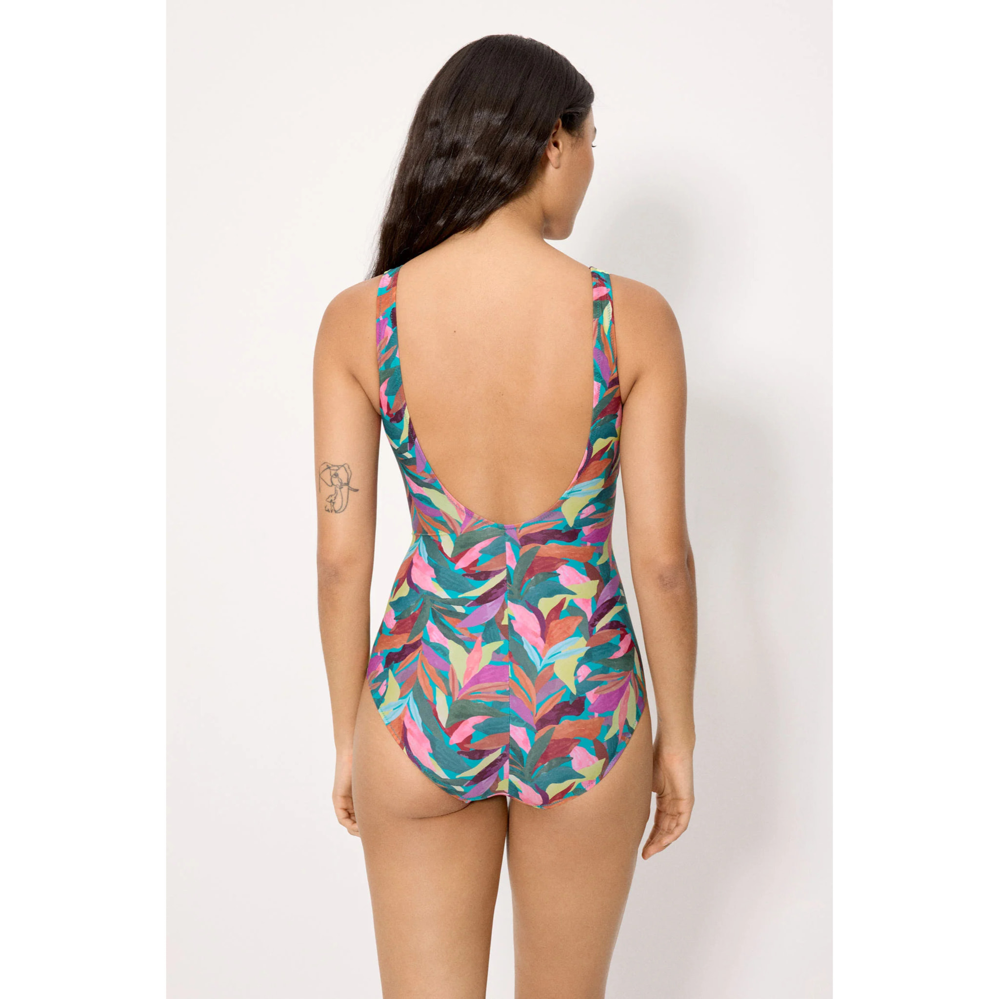 Costume da donna modellante