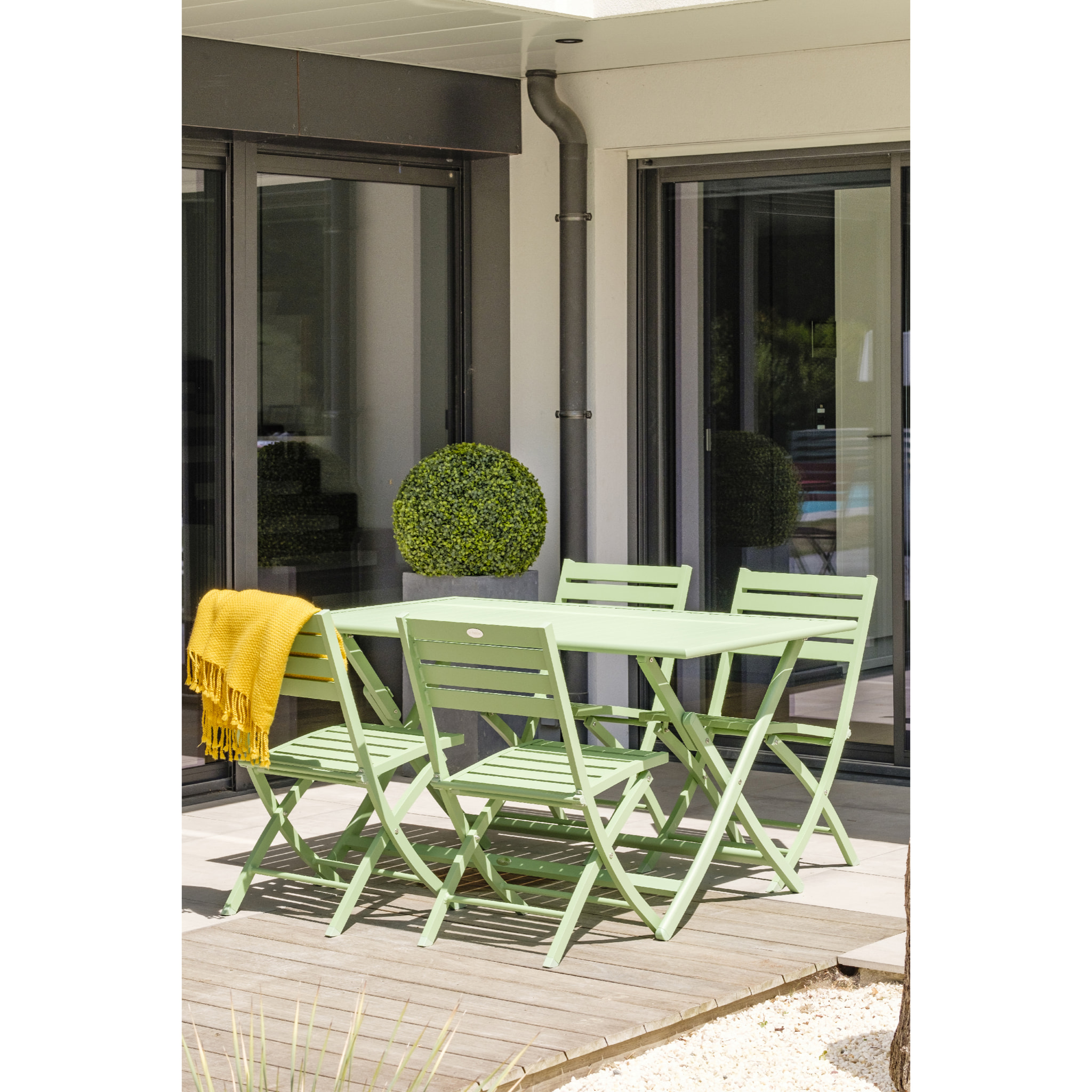 MARIUS - Ensemble repas de jardin 4 places en aluminium vert lagune