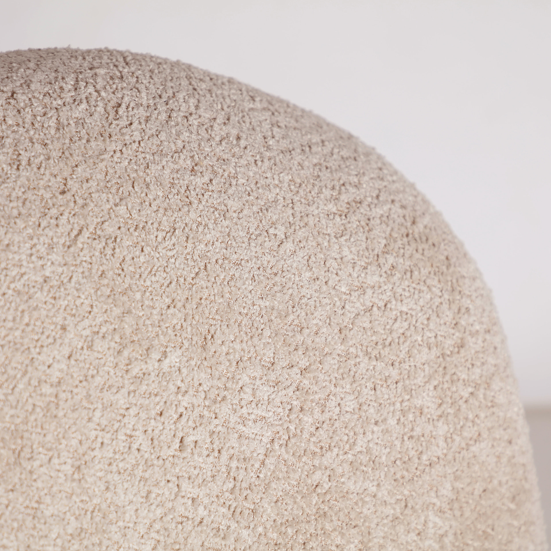Sillón de algodón bouclé en color blanco