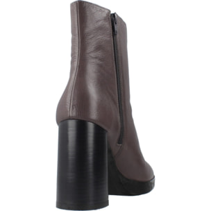 Botines Mujer de la marca GEOX  modelo D TEULADA GRIS