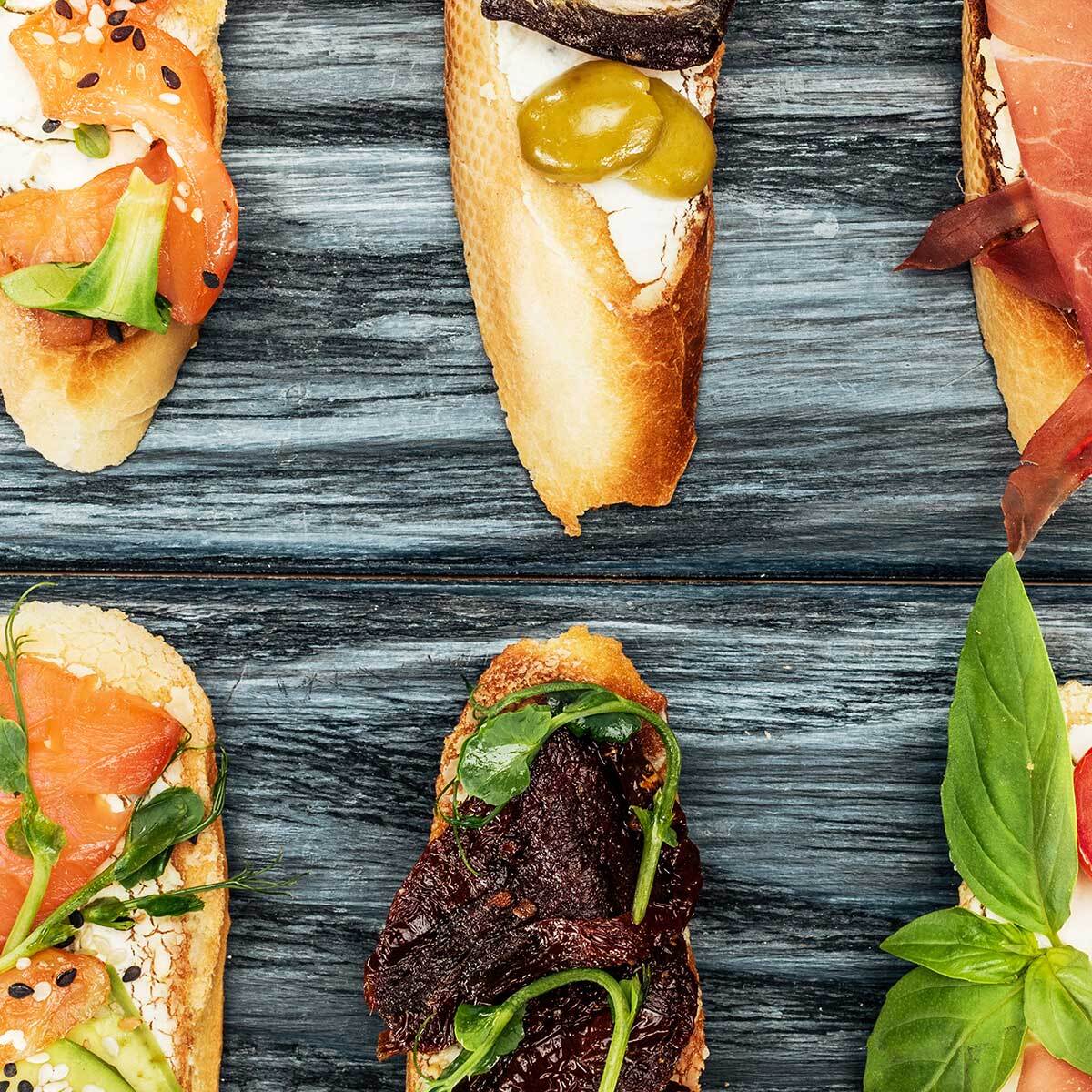 Affiche encadrée tapas et bruschettas gourmandes Affiche + cadre en métal - Noir