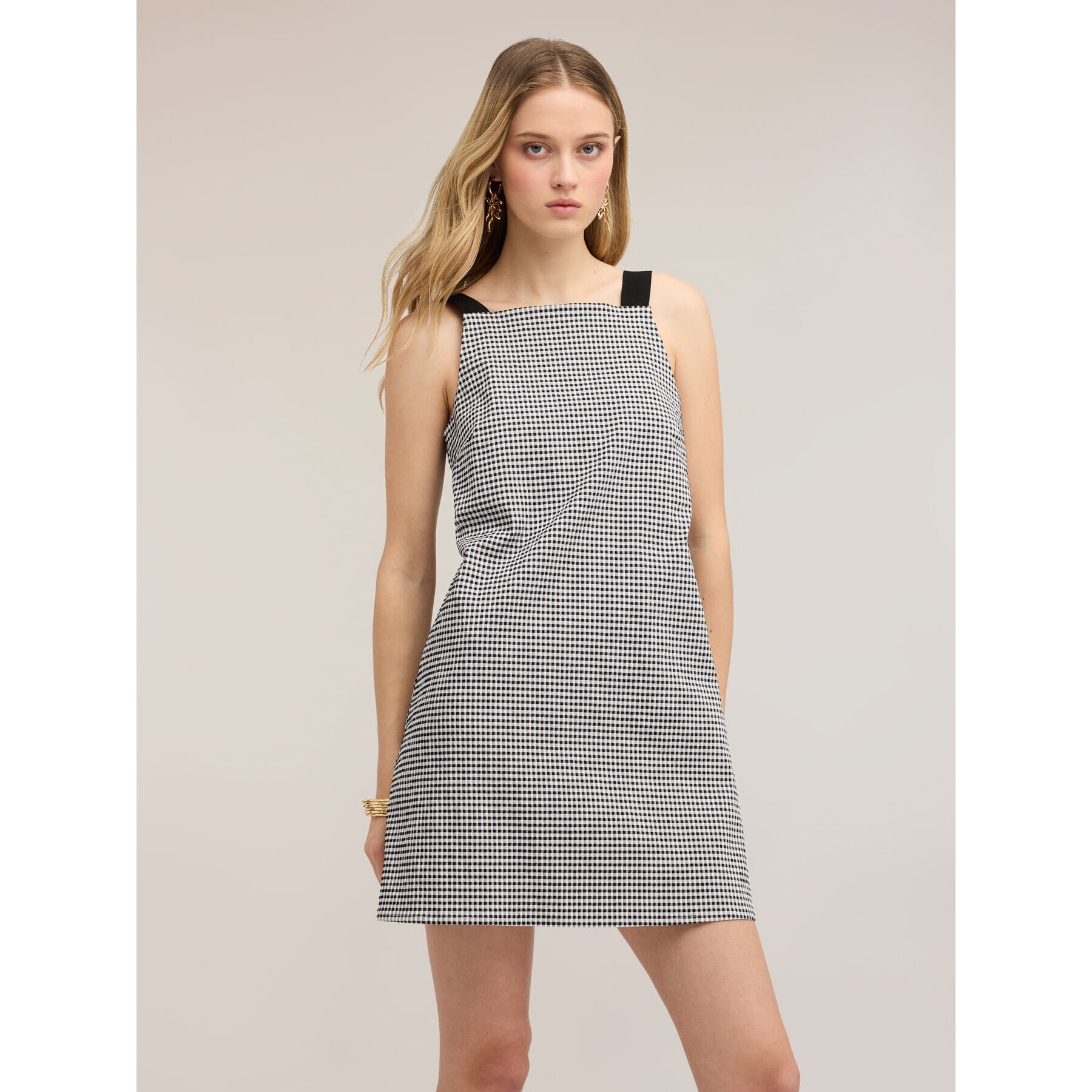 Motivi - Vestito corto a linea ad A con fantasia vichy - Nero