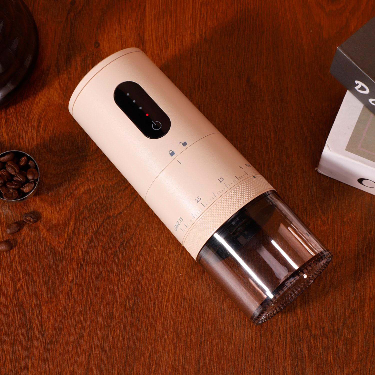 Molino de café eléctrico portátil 952, 30W, batería recargable de 2000mAh, capacidad 110ml, ajuste de grosor y luces de aviso de batería.