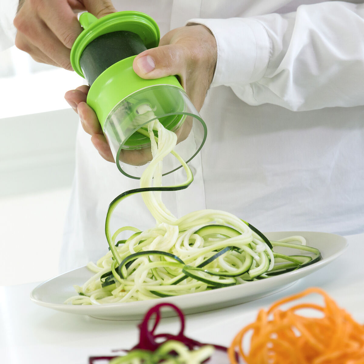 Pack Coupe Légumes en Spirale et Mandoline-Râpe Pliable 6 en 1 InnovaGoods