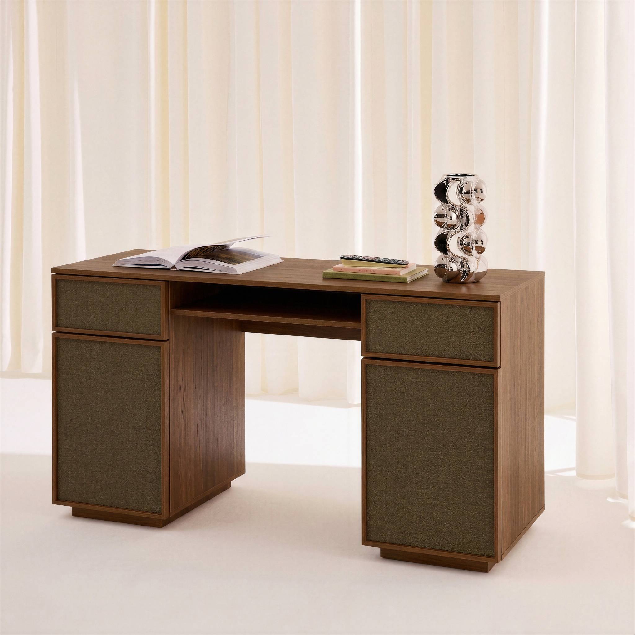 Bureau décor bois et tissu 2 portes 2 tiroirs 1 niche 140cm KUBA