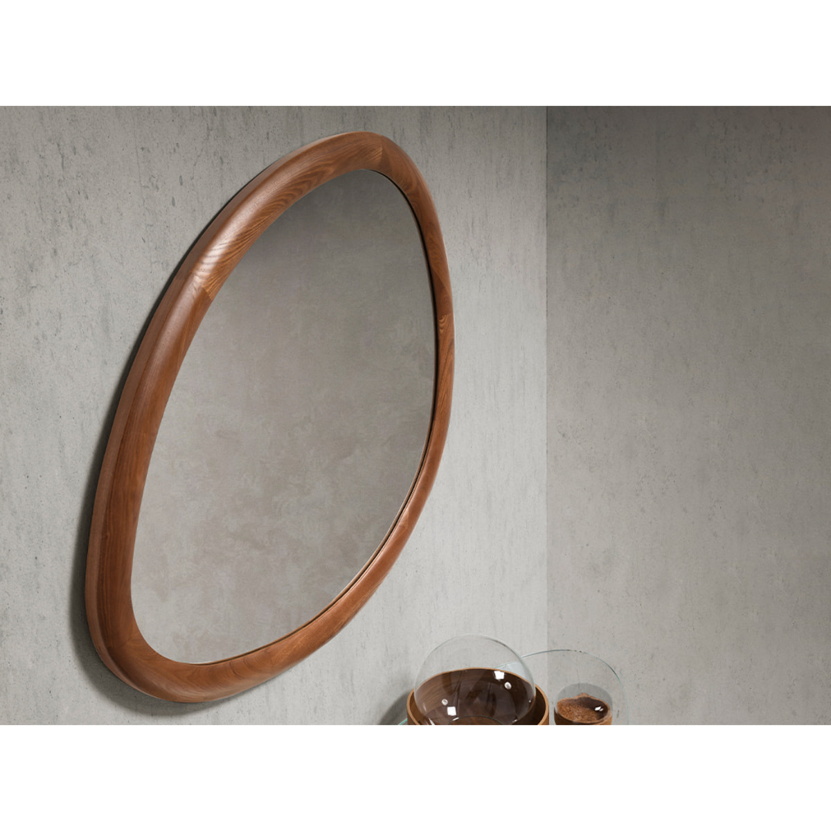 Espejo pared Angel Cerdá orgánico con marco de madera en nogal 95x75x3cm