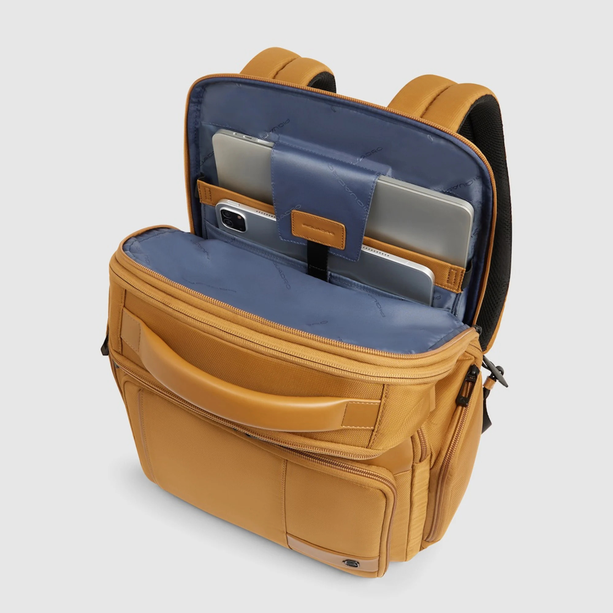Piquadro Zaino porta pc e porta iPad® con tasca per AirPods®, protezioni antiurto e RFID
