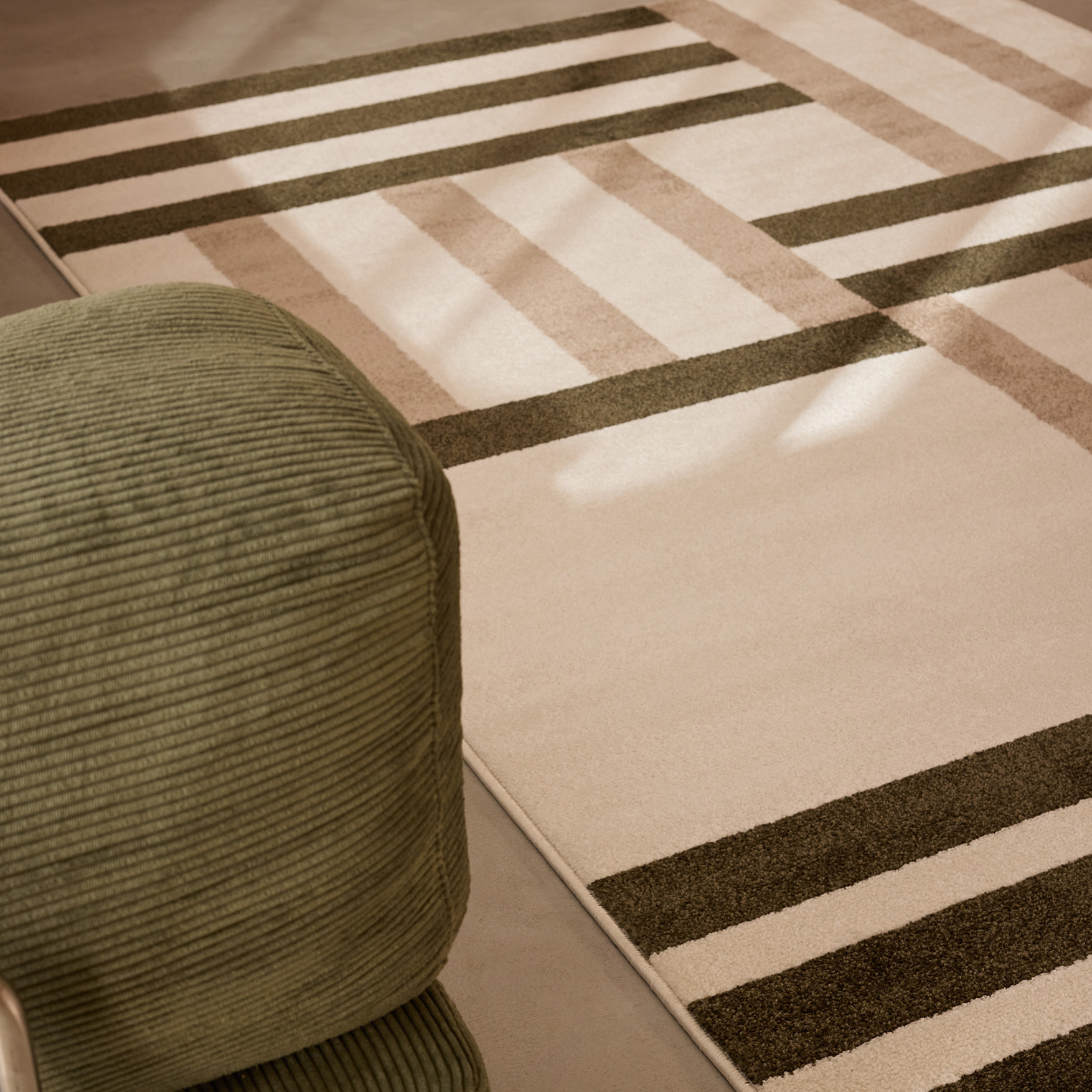 SANTAL - Tapis de salon vert à motif géométrique