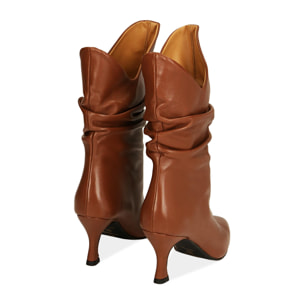 Ankle boots cognac in pelle, tacco 7 cm