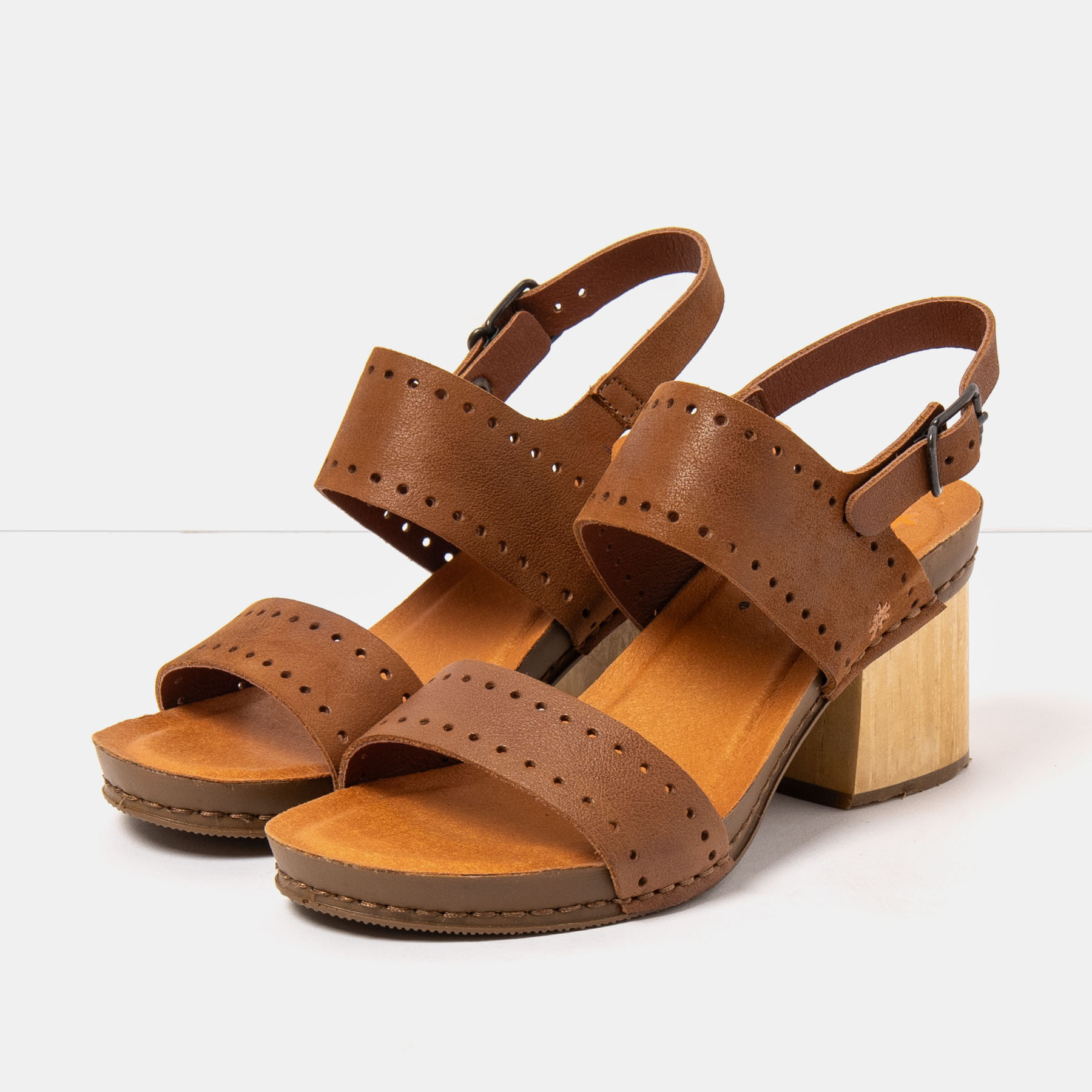 Sandalias con tacón 1864 ROMA CUERO/ I WISH color Cuero