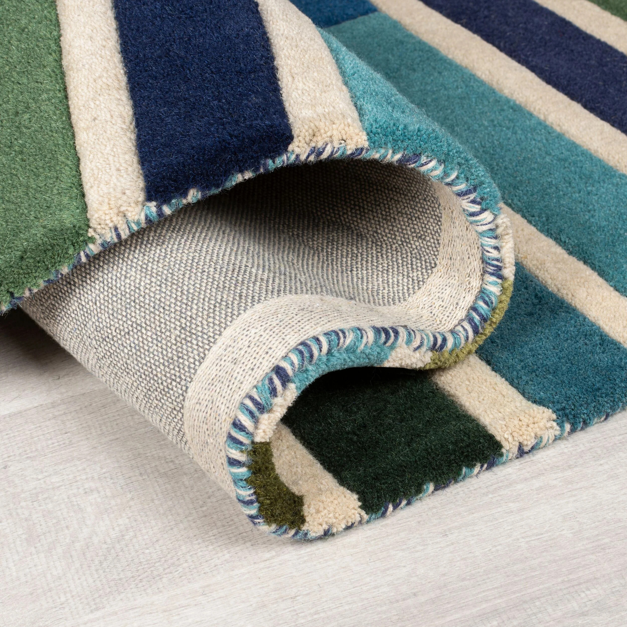 Tapis en laine de couloir PIANO Vert