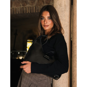 Bolso - Negro - Medida: 34 cm x 30 cm x 10 cm