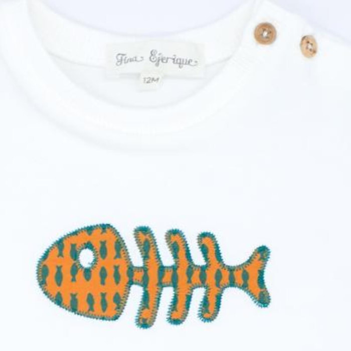 Camiseta con dibujo de perz bordado ocre