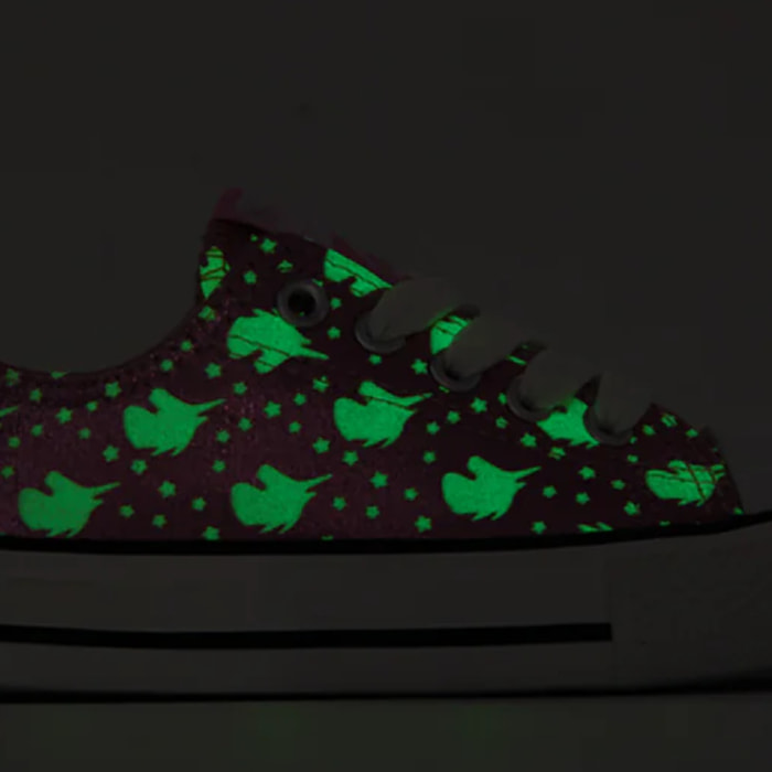 Zapatillas Bajas de Niña Estampado Unicornio y Estrellas Brillo Oscuridad