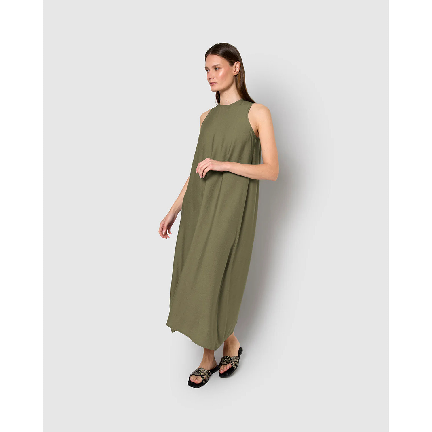 Vestido largo sin mangas fluido verde