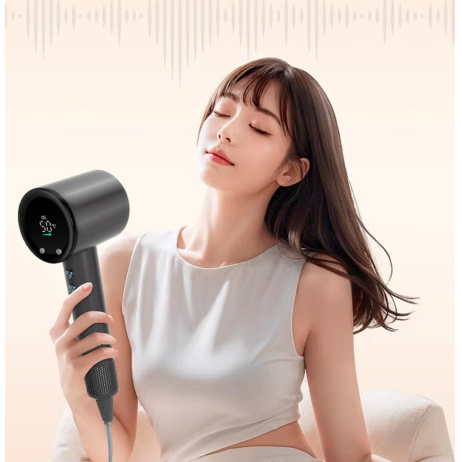 Secador de pelo con 1400W de potencia, modo frío y 3 niveles de aire caliente, todas ellas con 3 velocidades.